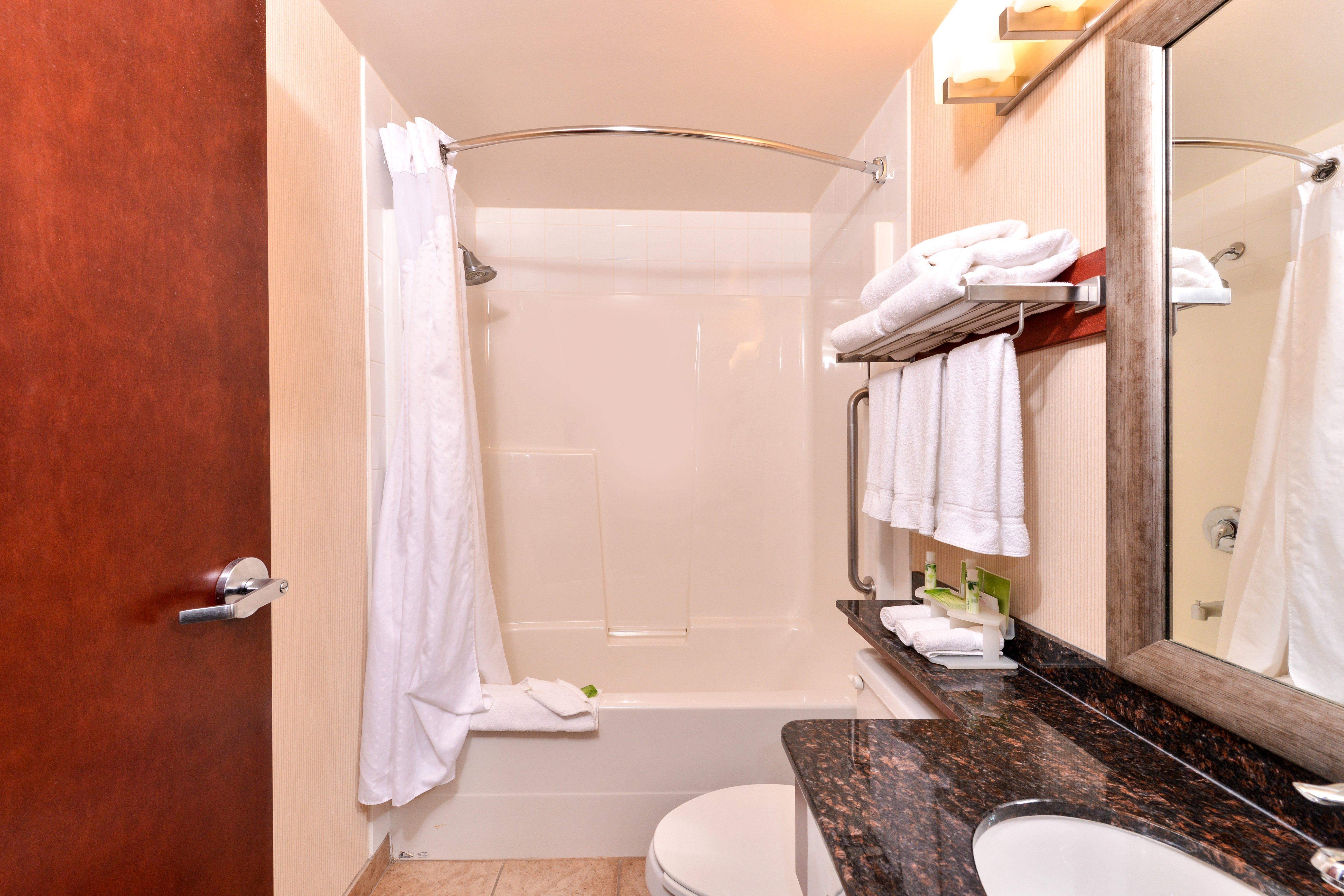 Holiday Inn Express Edmonton North By Ihg Екстериор снимка
