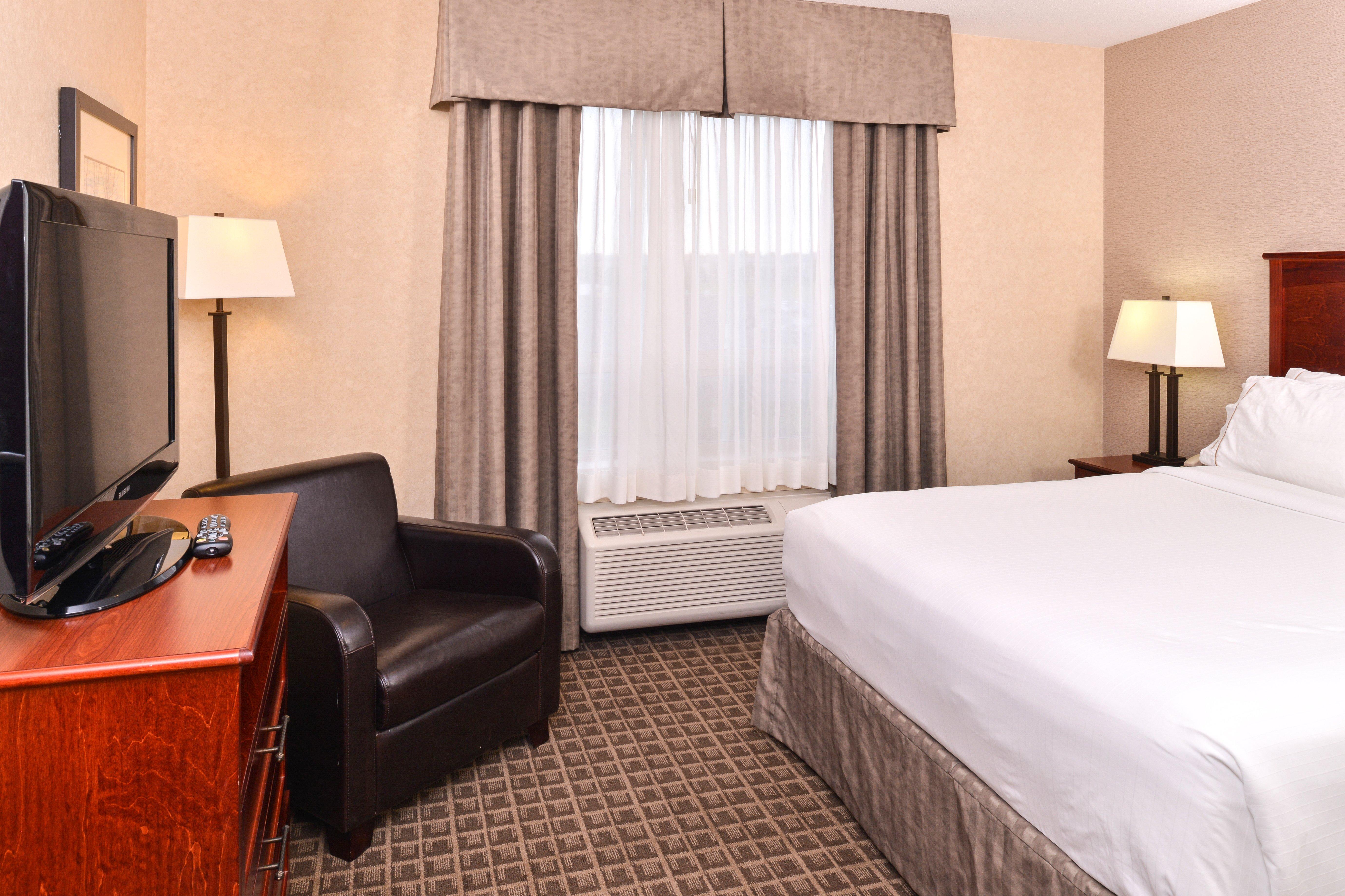 Holiday Inn Express Edmonton North By Ihg Екстериор снимка