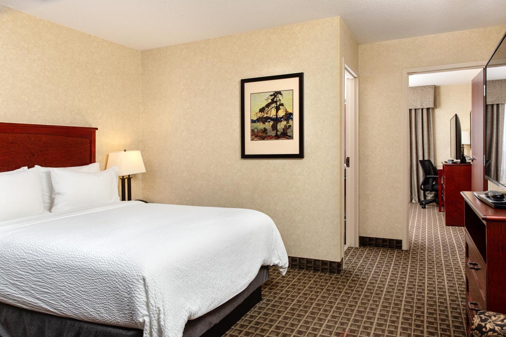 Holiday Inn Express Edmonton North By Ihg Екстериор снимка